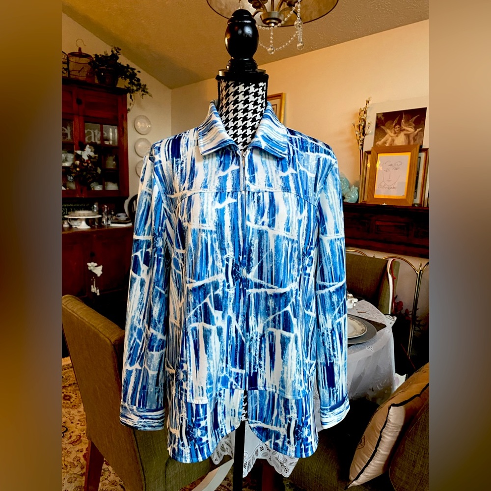 DRAPER’S & DAMONS Blue & White Zippered Blazer Size L/XL